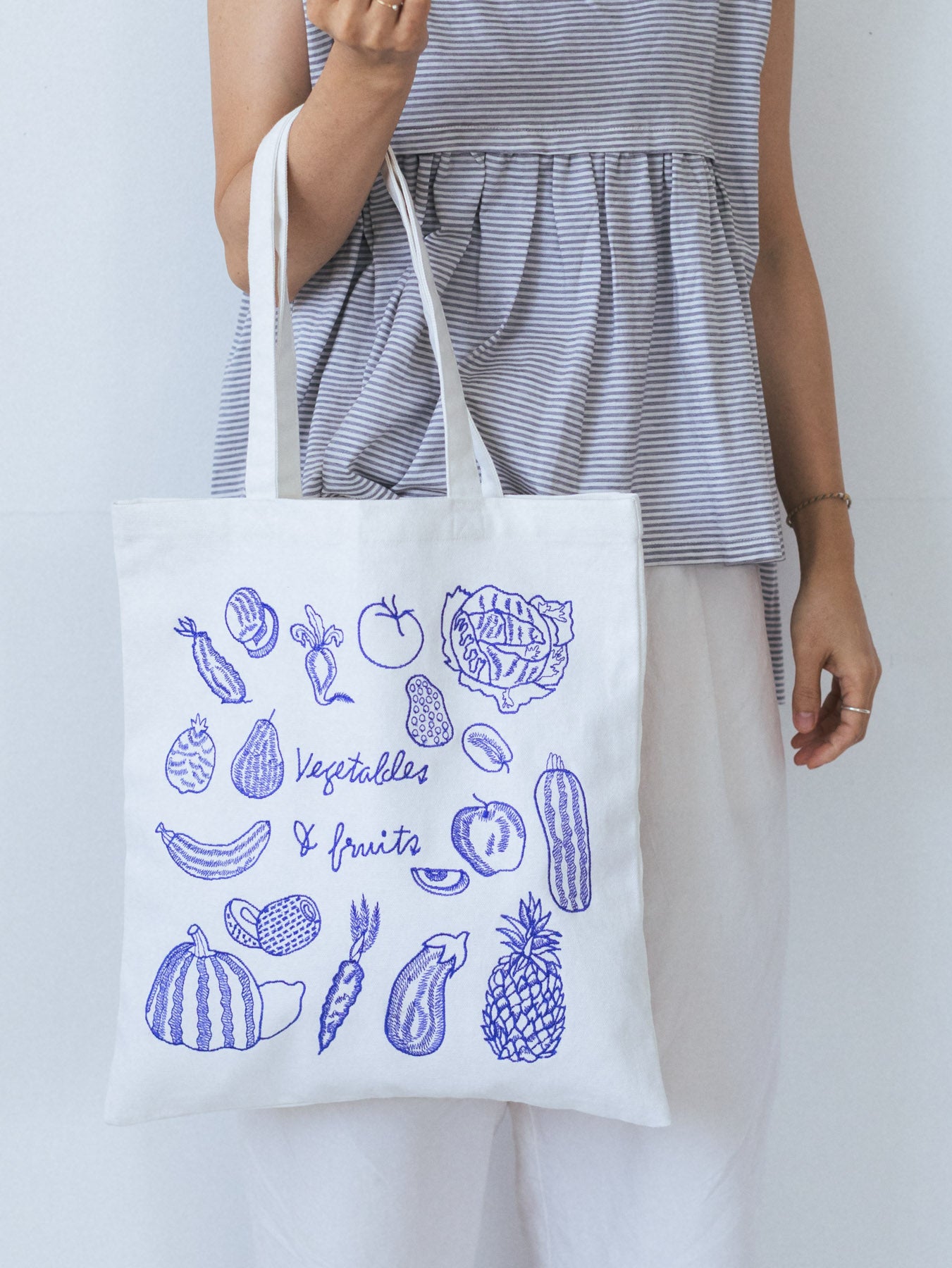 刺繍キャンバスバッグ