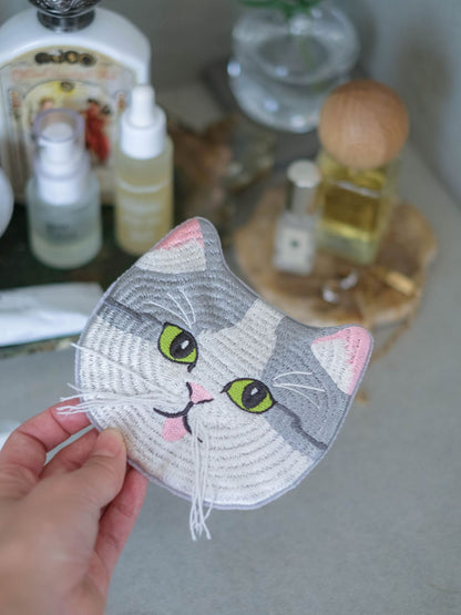 小菅くみ × Orneko 刺繍ポーチ