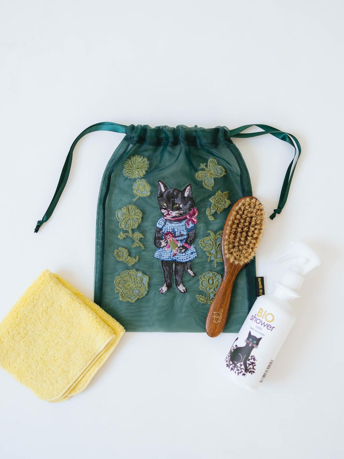 Nathalie Lete／Organdy Drawstring pouch（巾着刺繍ポーチ）