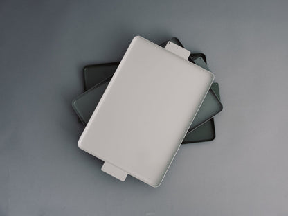 yumiko iihoshi porcelain／‘Colored’ aluminum tray square・rectangle