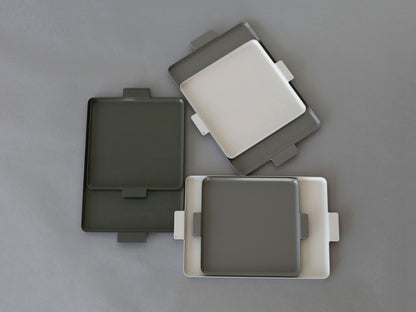 yumiko iihoshi porcelain／‘Colored’ aluminum tray square・rectangle