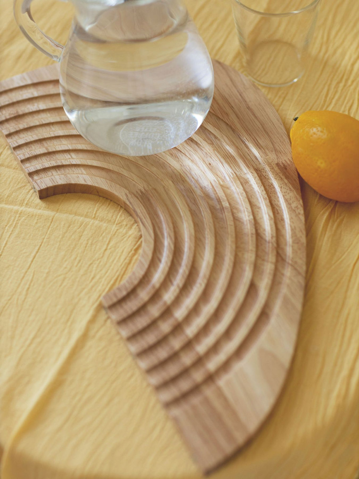 WOOD TRIANGLE TRAY（木製トレイ）