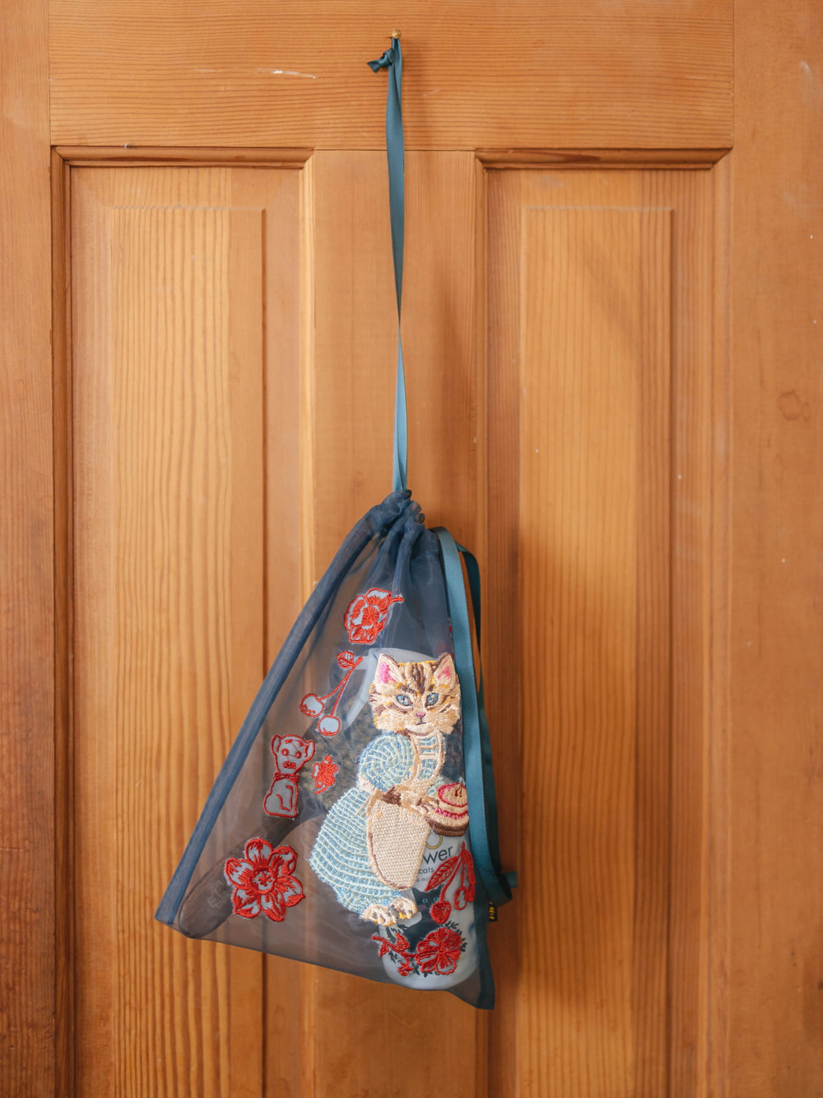 Nathalie Lete／Organdy Drawstring pouch（巾着刺繍ポーチ）