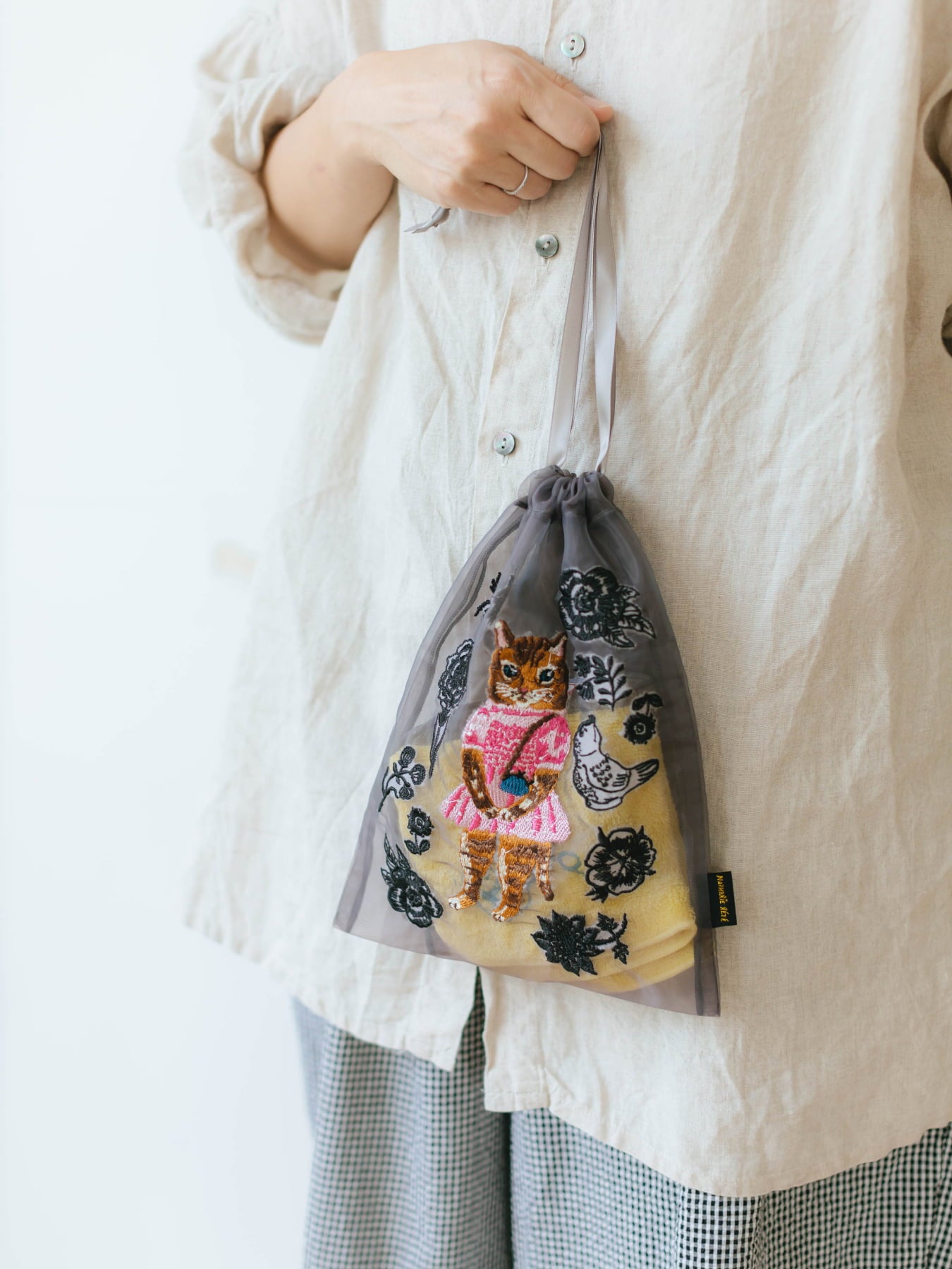 Nathalie Lete／Organdy Drawstring pouch（巾着刺繍ポーチ）