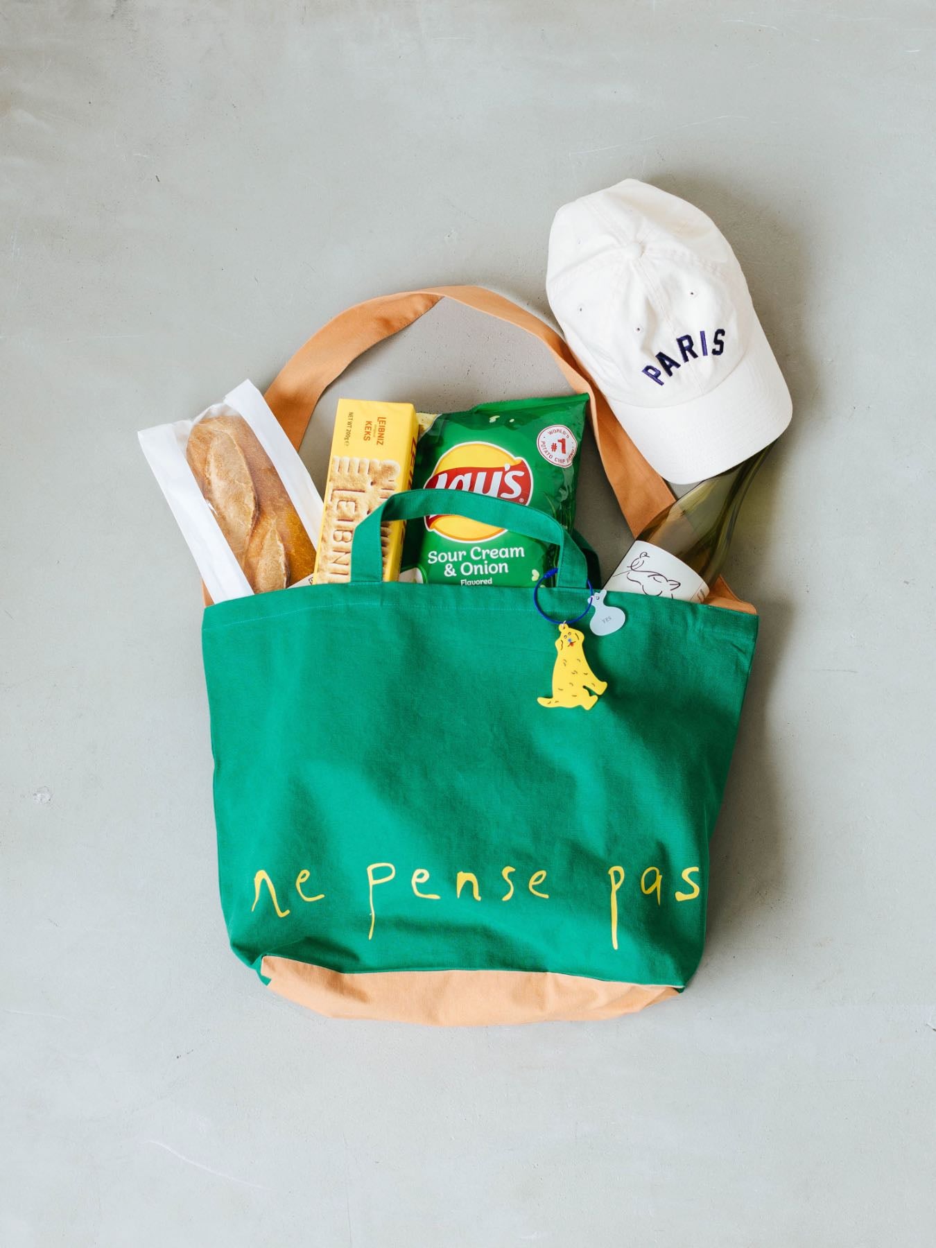 ne pense pas バイカラー ロゴバッグ