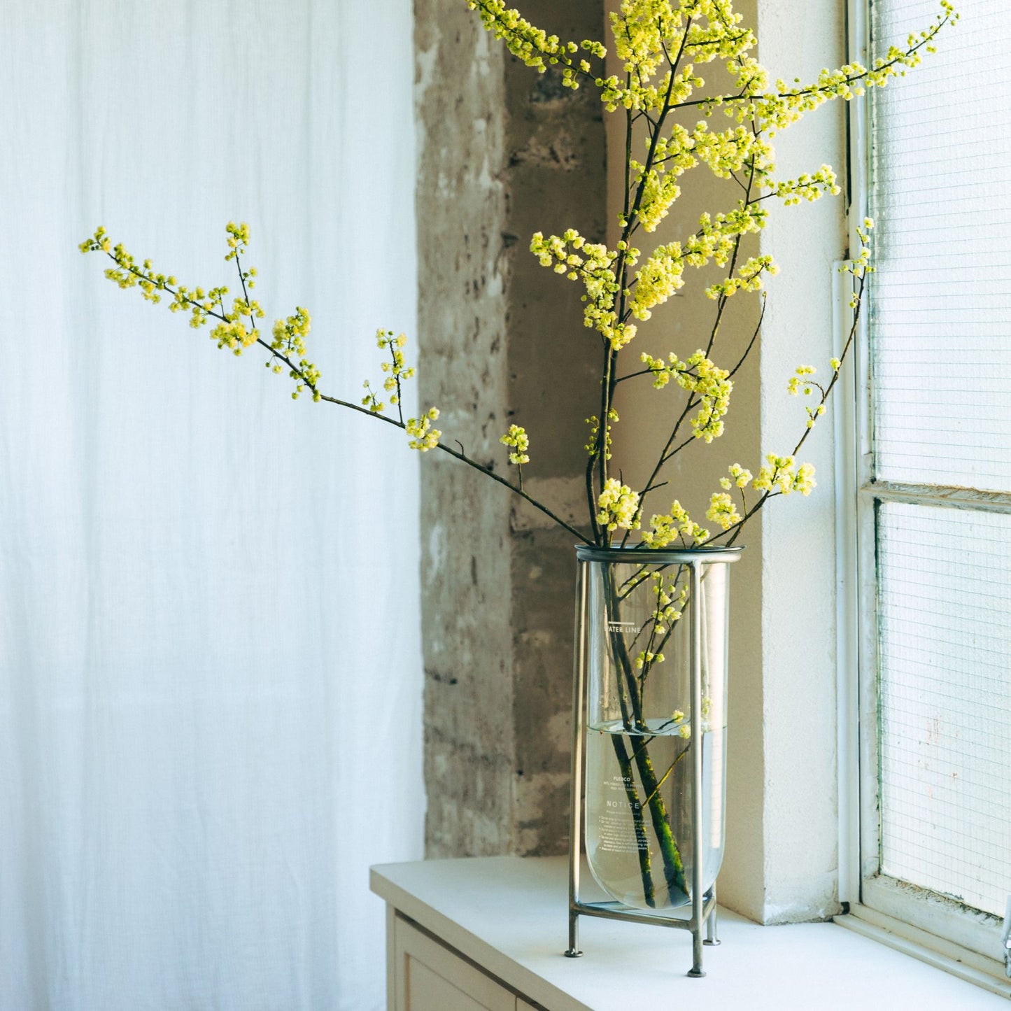 GLASS TUBE WITH STAND