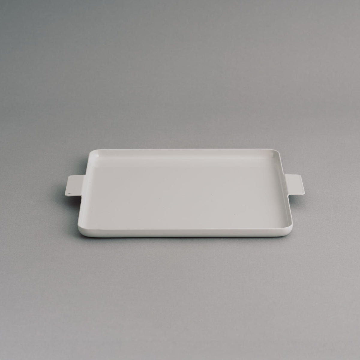 dove white／square