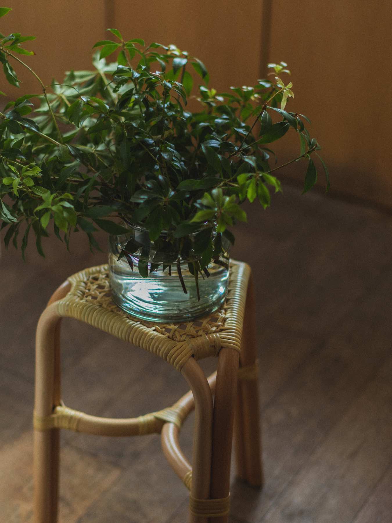 ラタンスツール tuttu／三角